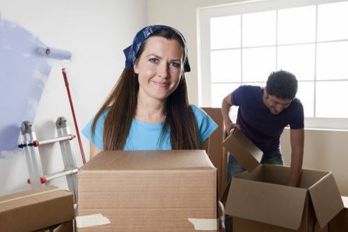 Packing and labeling boxes for Eastbedfont flat removals
